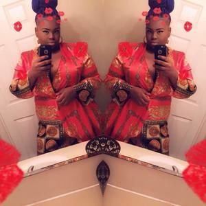 Meet your Posher, Kelia